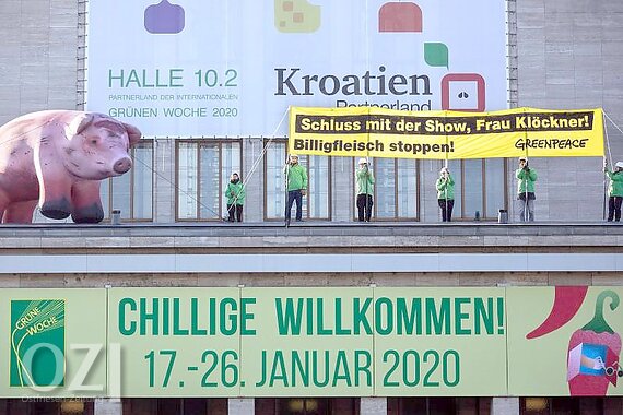 Greenpeace Aktionen Gegen Billigfleisch Vor Supermarkten Ostfriesen Zeitung